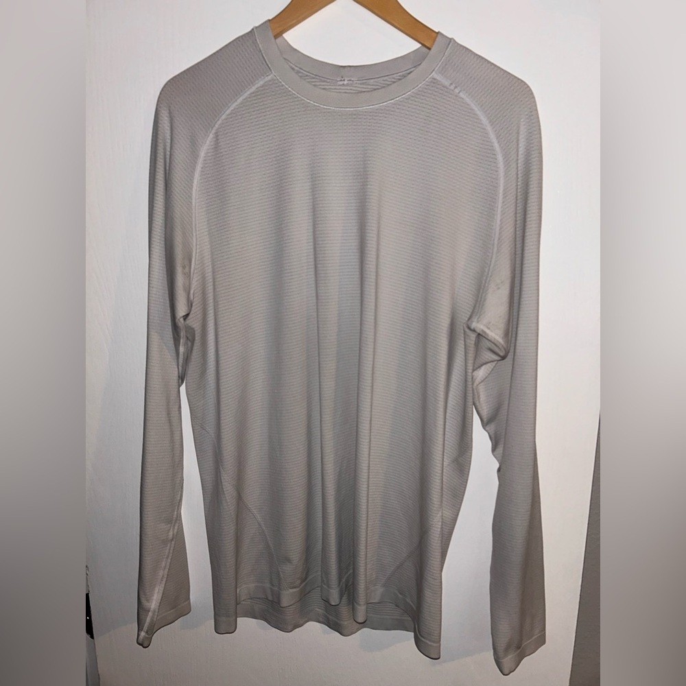 Lululemon Metal Vent Tech LS L